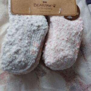 Bearpaw Fuzzy Socks in Gray and Pink